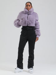 Damen-Skioverall „Mountain Chic“ aus hochflorigem Fleece, isoliert, modischer Winteroverall