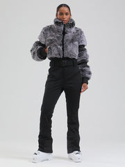 Damen-Skioverall „Mountain Chic“ aus hochflorigem Fleece, isoliert, modischer Winteroverall