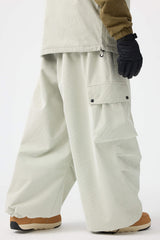 Pantalones de nieve holgados de pana suave y estructurada de color verde oliva para hombre 